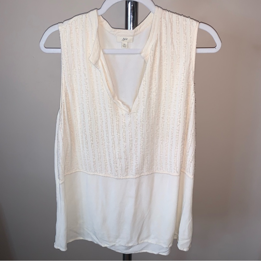 J.Jill Top sleeveless v-neck